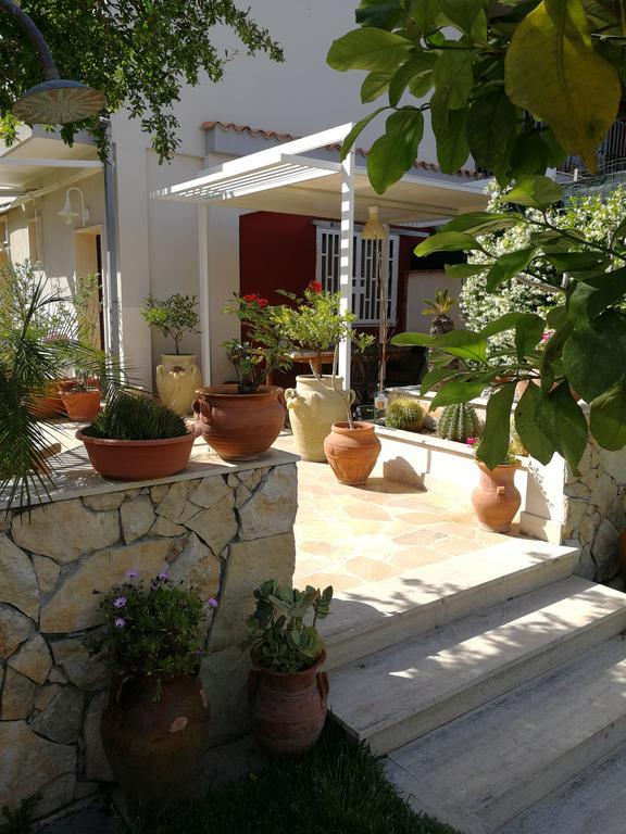 Il Giardino Dei Limoni Panzió Aci Castello Kültér fotó